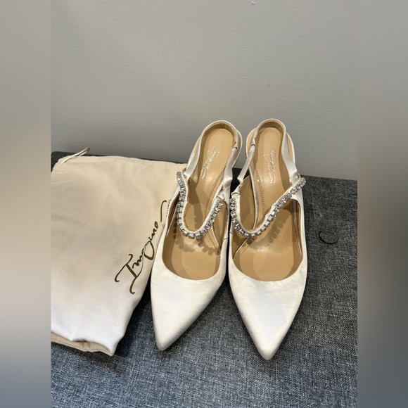 Imagine , Vince Camito Satin ivory heels - Picture 2 of 6